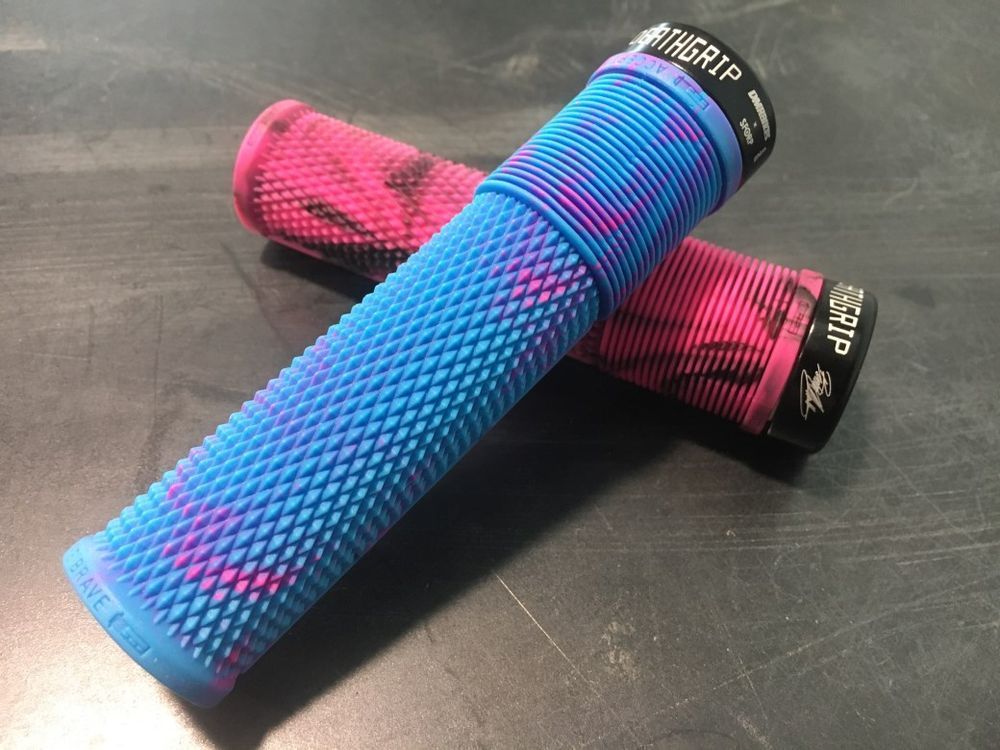 Гріпси DMR Brendog DeathGrip Thick (A20) Flangeless Miami Flangeless DMR-G-BREN2-THIN-MI фото у BIKE MARKET