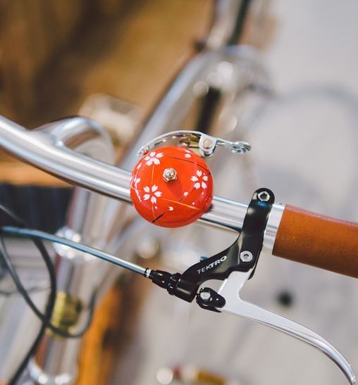 Звонок HANDPAINTED SUZU CRANE, Haru - "Весна", 55мм алюминий, скоба CR-HSZSB-HR фото у BIKE MARKET