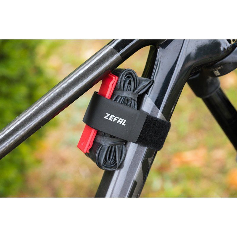 Держатель камеры на раме велосипеда + 2 бортовых лопатки Zefal 3576189 фото у BIKE MARKET