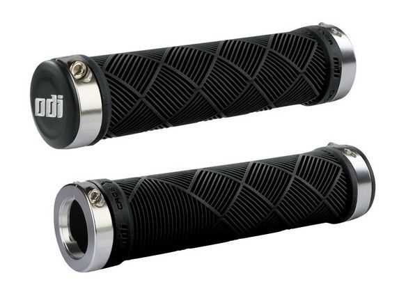 Грипсы ODI Cross Trainer MTB Lock-On Bonus Pack Black w/Silver Clamps (черные с серебристыми замками) D30CTB-S фото у BIKE MARKET