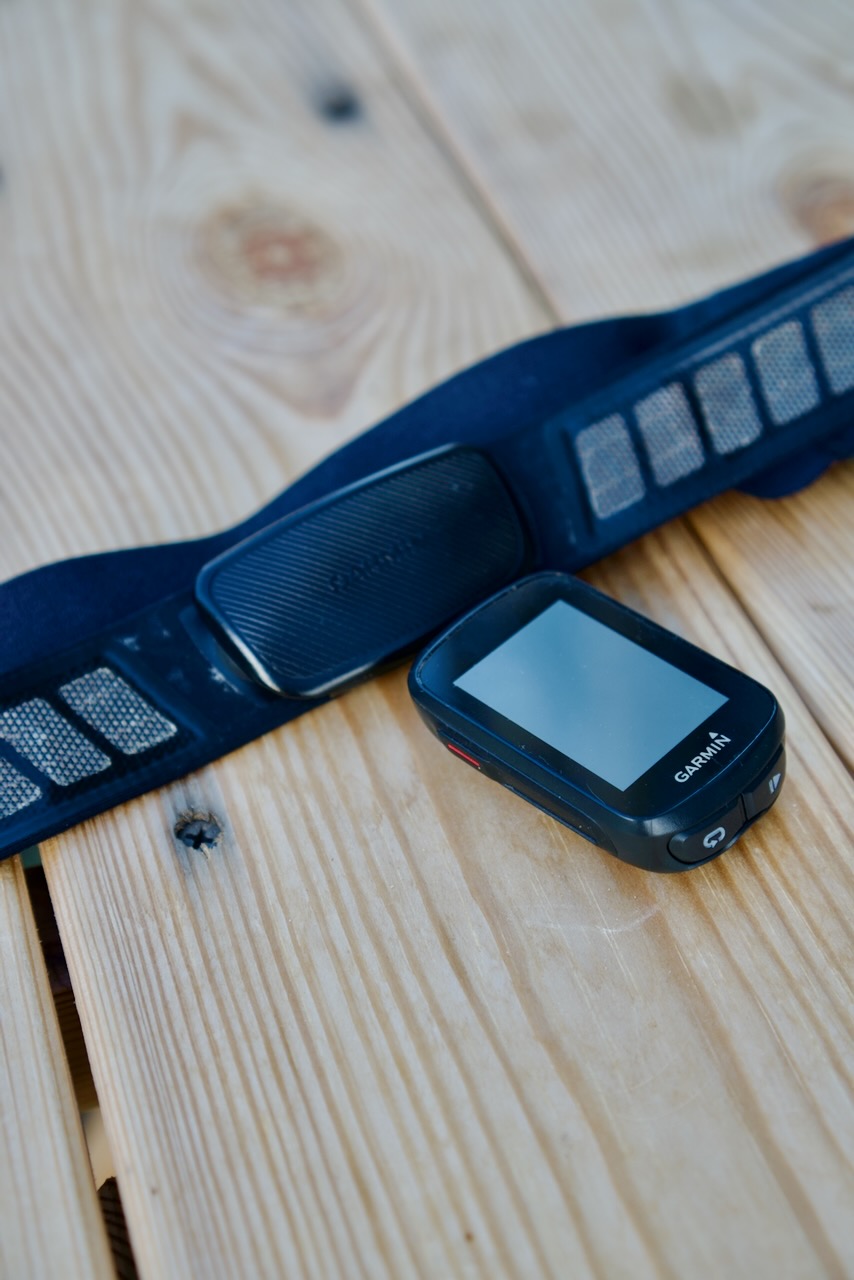 велокомпʼютер та пульсометр